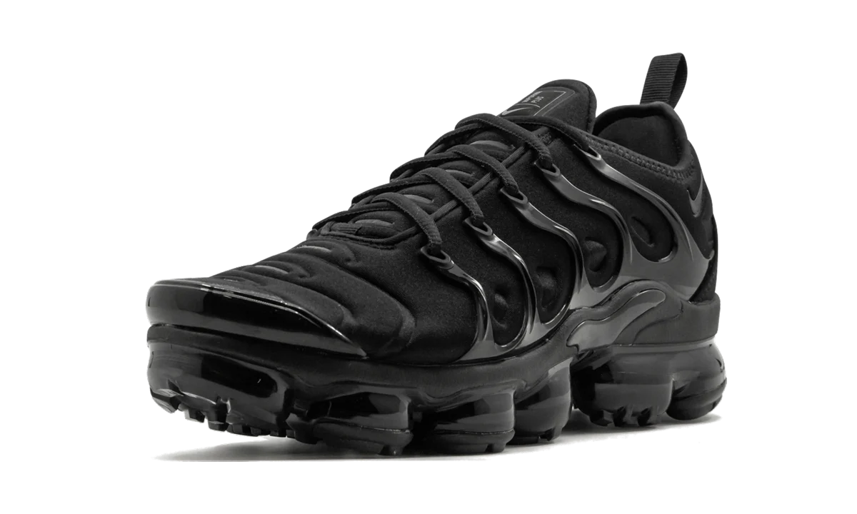 Air Vapormax Plus "Triple Black" 924453 004 - Image 4
