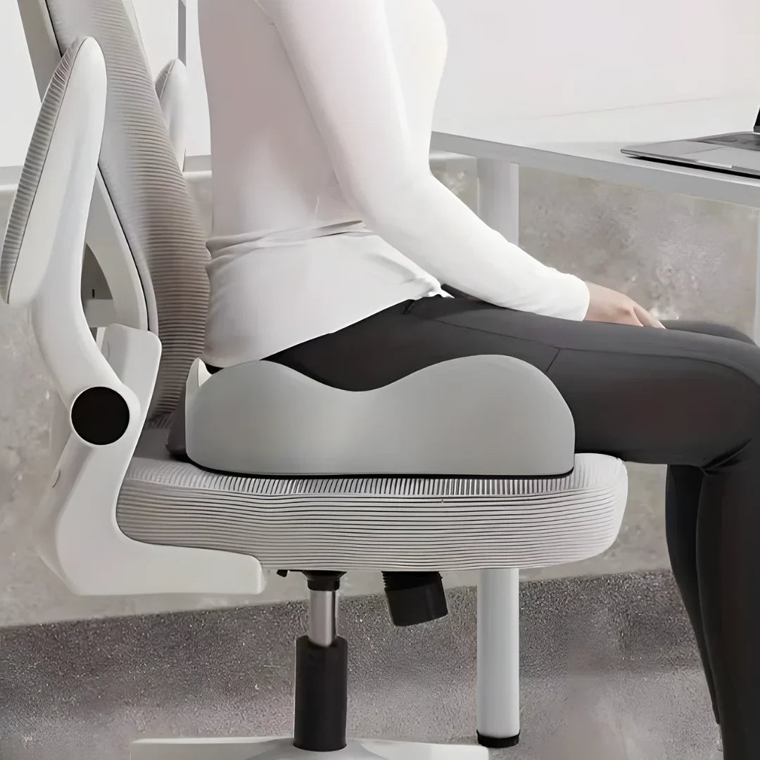 3-Zone Seat Cushion with Ergonomic Design - Image 3